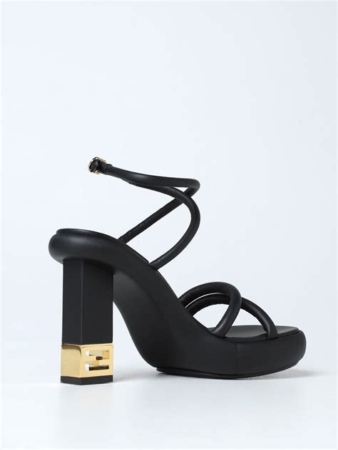 sandali tacco fendi